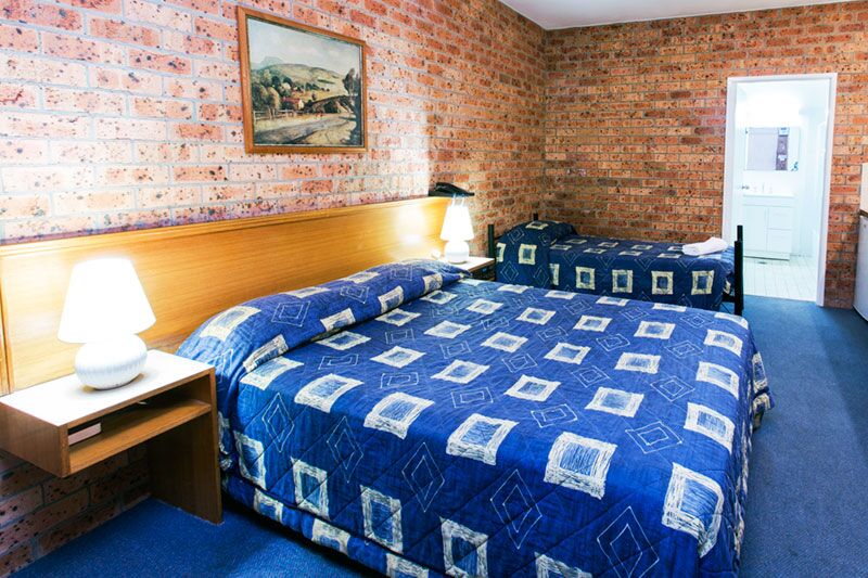 Country Comfort Motto Farm Motel (Newcastle Airport) | 2285 Pacific Hwy, Heatherbrae NSW 2324, Australia | Phone: (02) 4987 1211