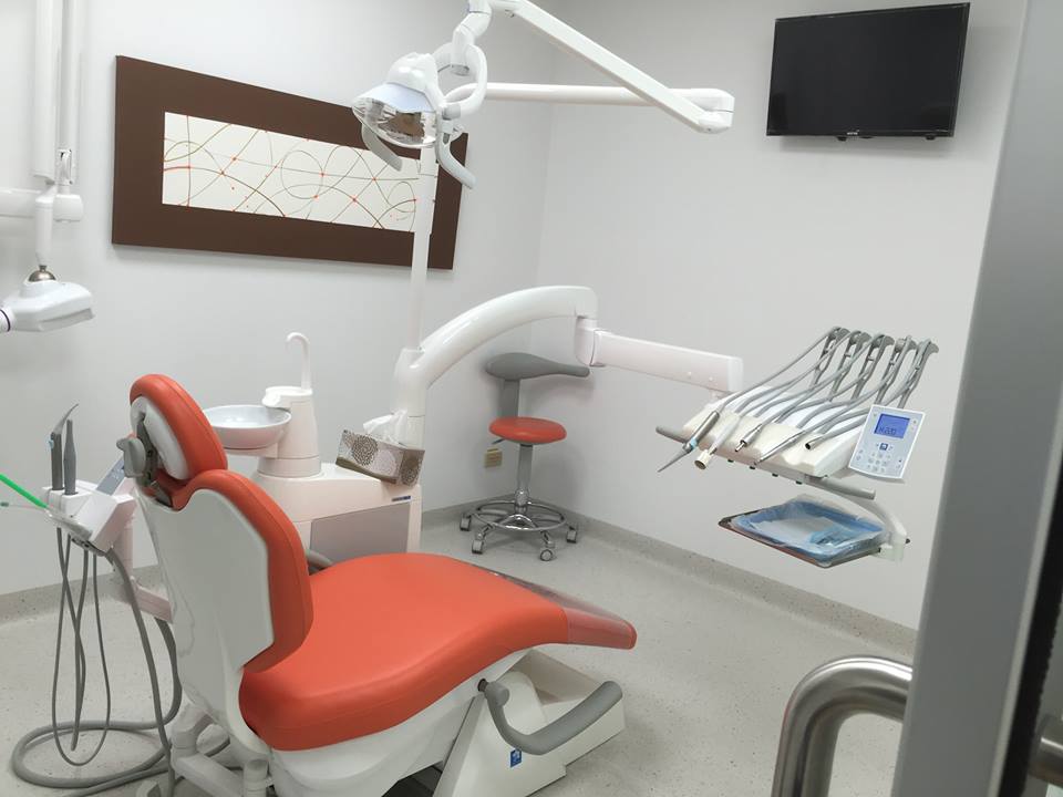 Gap Road Dental Clinic |  | Shop 16/106-126 Gap Rd, Sunbury VIC 3429, Australia | 0397408888 OR +61 3 9740 8888