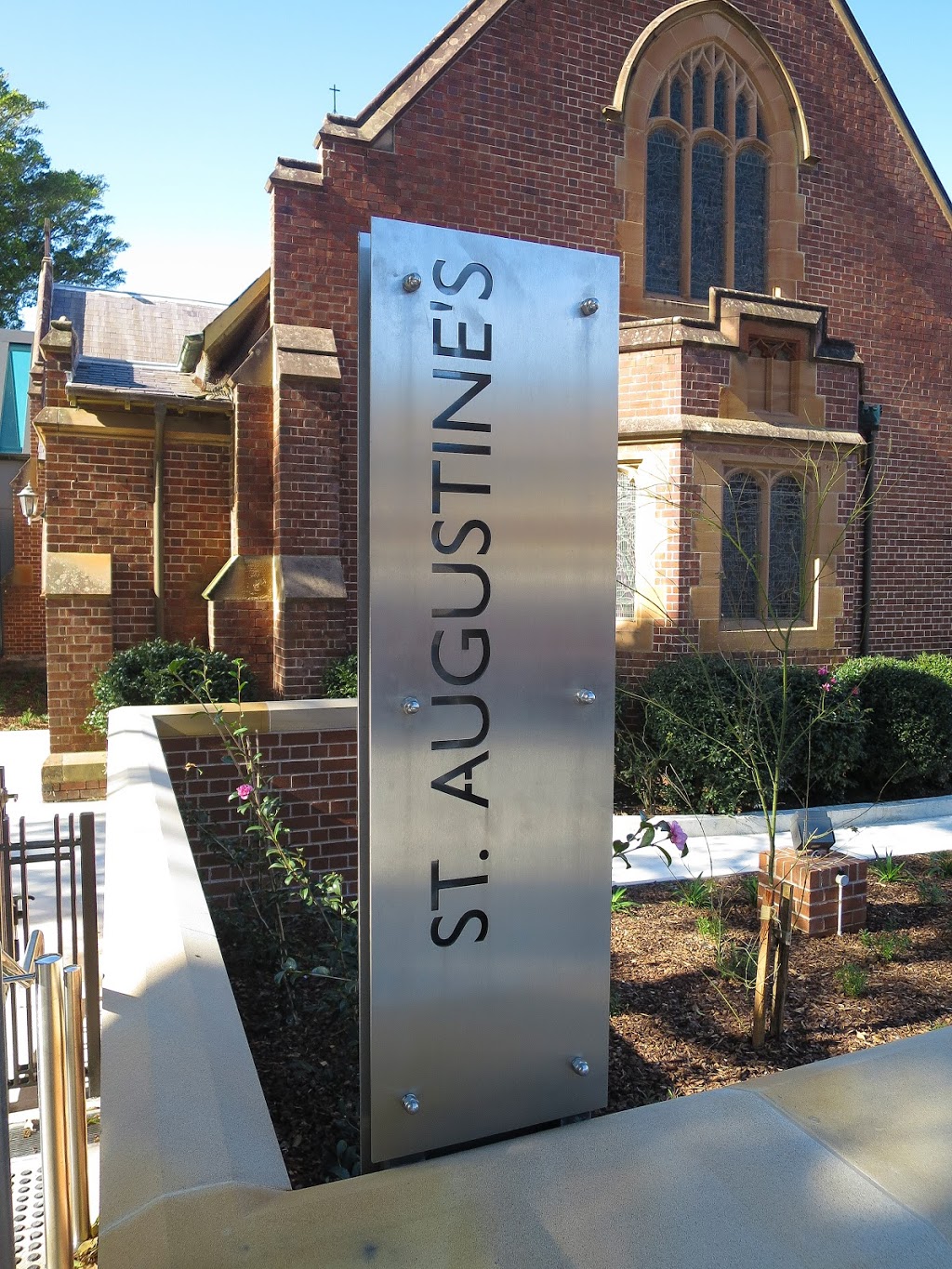 St Augustines Anglican Church | church | 75 Shellcove Rd, Neutral Bay NSW 2089, Australia | 0299531830 OR +61 2 9953 1830