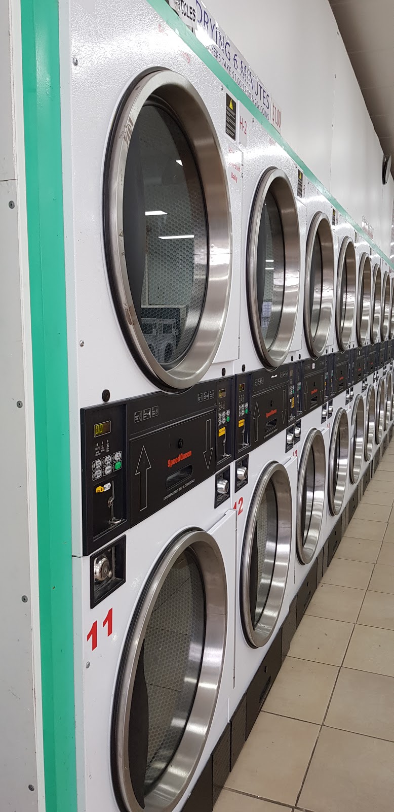 Coin Laundry | 17 Hotham St, Cranbourne VIC 3977, Australia