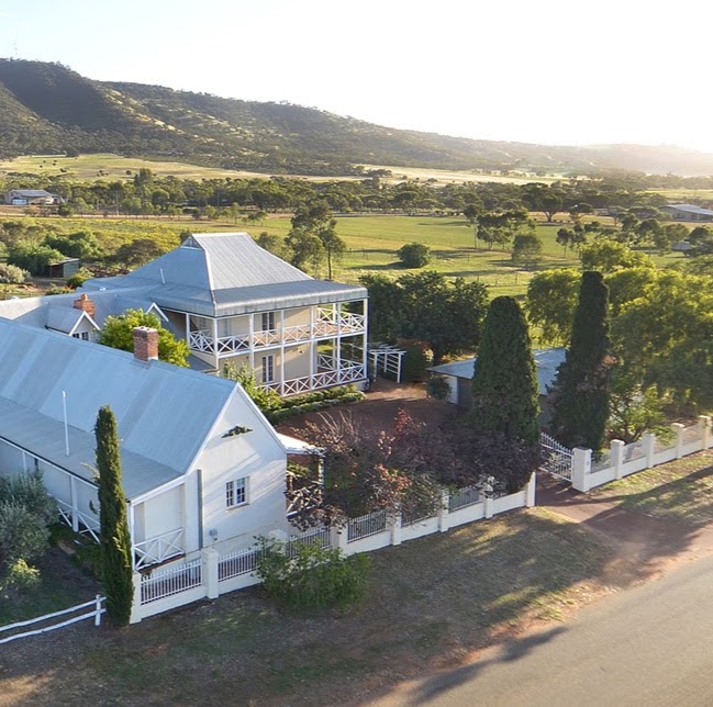 Hope Farm Guest House | 15 Carter Rd, York WA 6302, Australia | Phone: 0411 287 944