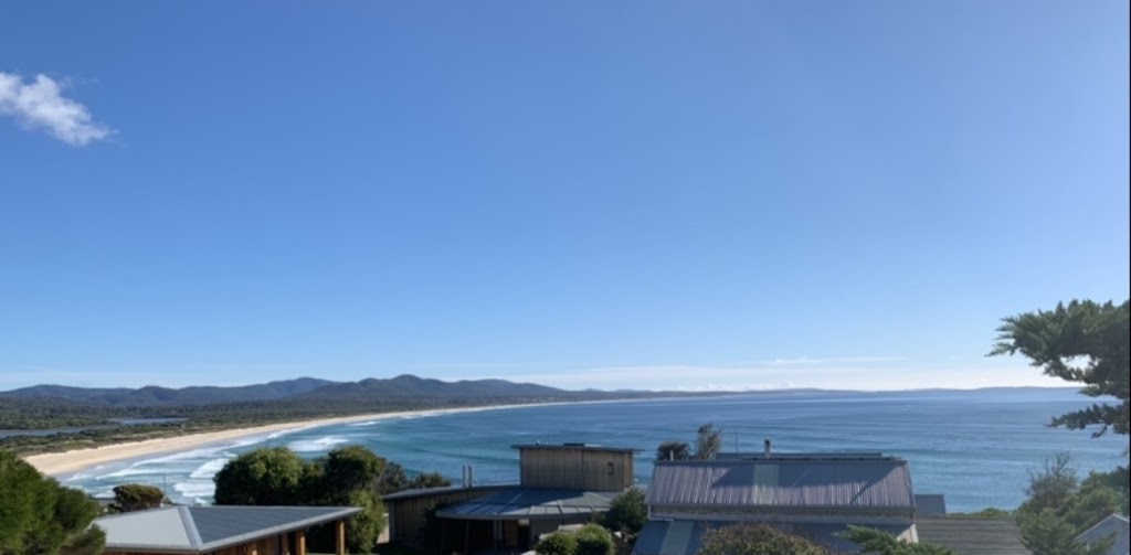 THE SHACK | lodging | 1/3 Howitt St, Falmouth TAS 7215, Australia | 0405160185 OR +61 405 160 185