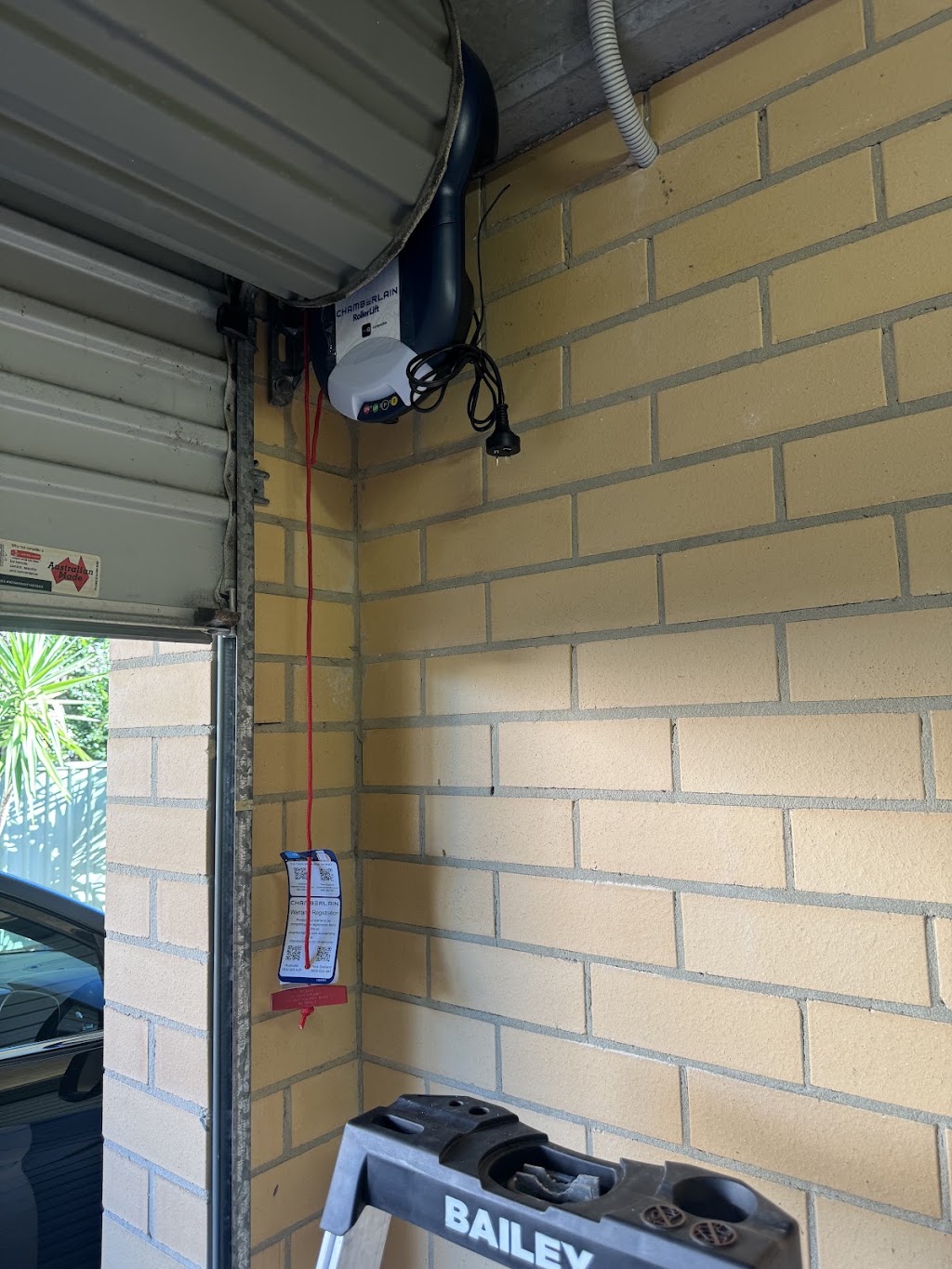 Uplift garages | Ridgeview Dr, Cliftleigh NSW 2321, Australia | Phone: 0434 919 676