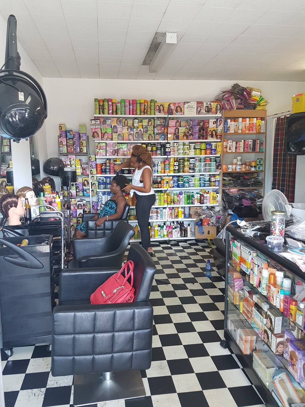 African Salon | store | 2 Enmore Rd, Newtown NSW 2042, Australia | 0295572577 OR +61 2 9557 2577