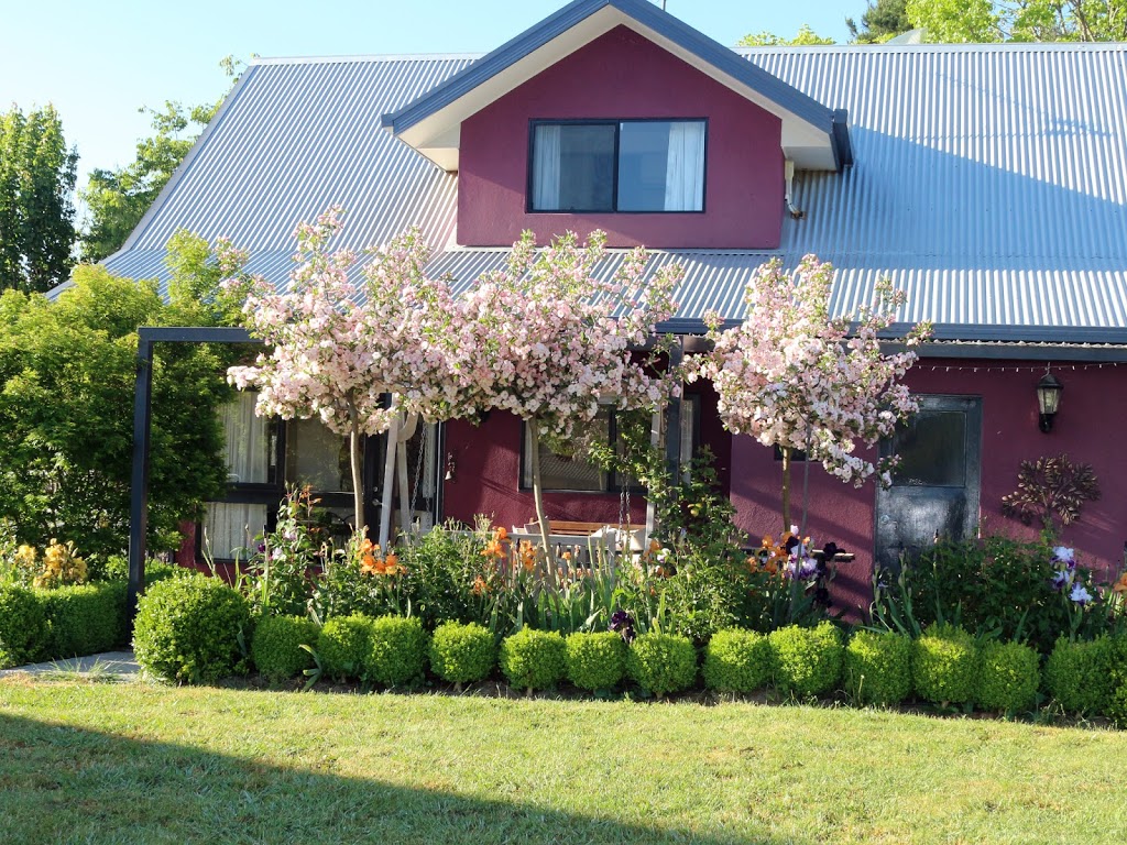 Magenta Cottage - Accommodation & Art Studio | lodging | 9 Mate St, Tumbarumba NSW 2653, Australia | 0429654734 OR +61 429 654 734