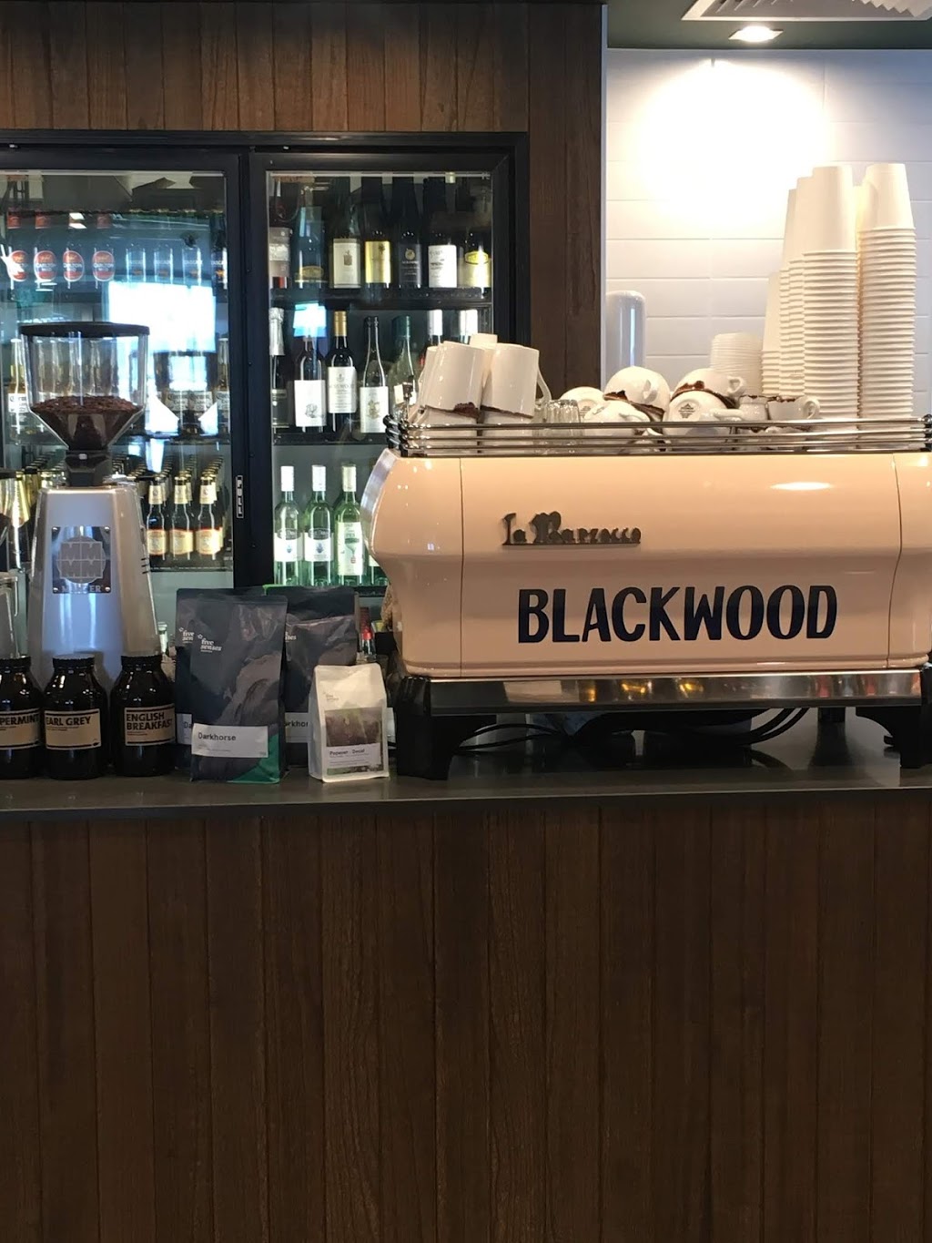 Blackwood Beer & Wine | restaurant | Level 1, Perth Airport, Terminal 3 Domestic Brearley Ave, Perth Airport WA 6105, Australia | 0470244296 OR +61 470 244 296