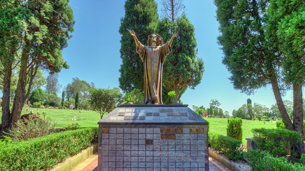 Pinegrove Memorial Park | cemetery | Kington St, Minchinbury NSW 2770, Australia | 0296258066 OR +61 2 9625 8066