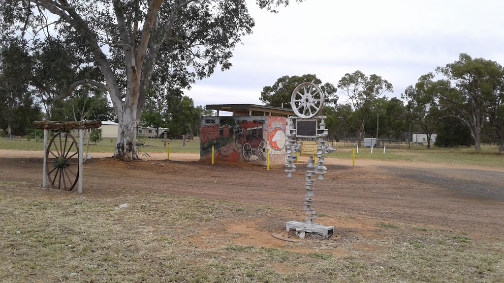 Mungallala rest area | park | 4379 Warrego Hwy, Mungallala QLD 4467, Australia