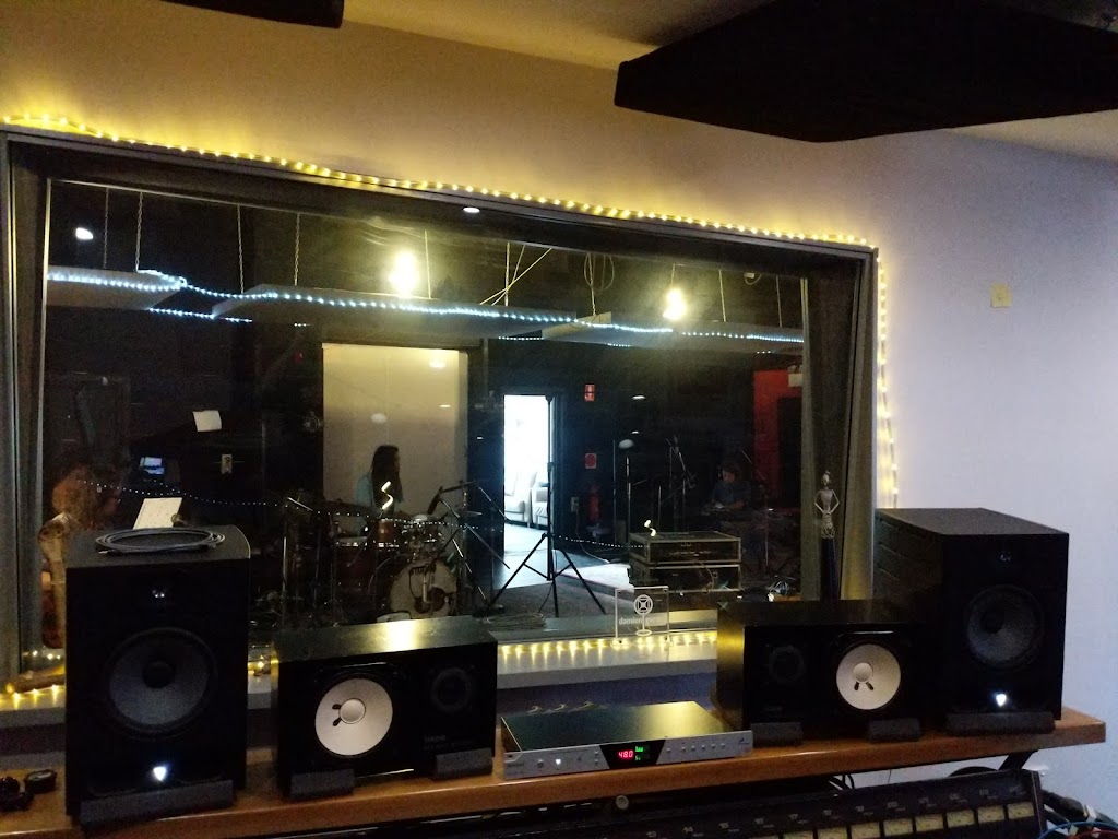 Damien Gerard Sound Studios | 19 Grieve Cl, West Gosford NSW 2250, Australia | Phone: 0416 143 030