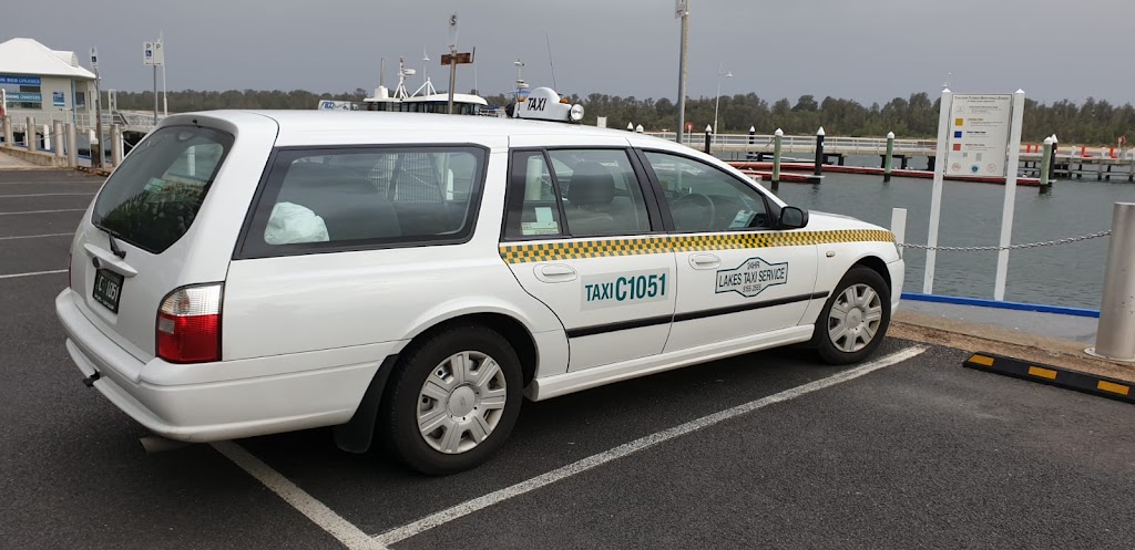 Lakes Taxi Service | 53 Country Club Dr, Lakes Entrance VIC 3909, Australia | Phone: (03) 5155 2555