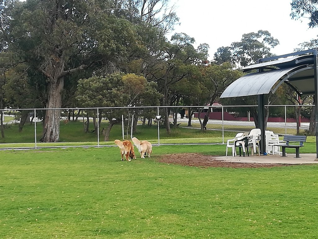 Parmelia Dog Park | park | 4 Parmelia Ave, Parmelia WA 6167, Australia