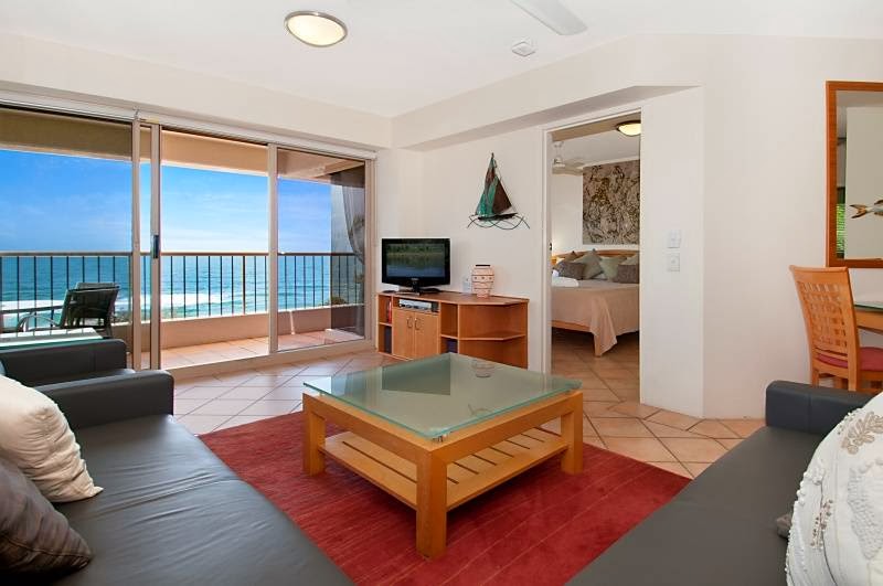 Costa Nova Holiday Apartments | 1 Belmore Terrace, Sunshine Beach QLD 4567, Australia | Phone: (07) 5447 2709