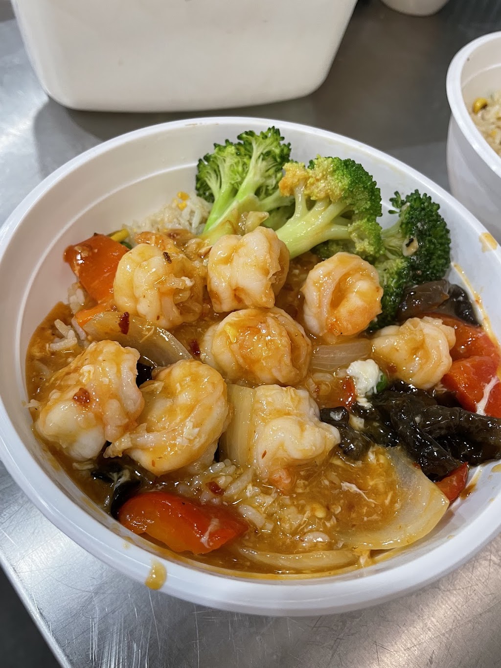 Y&H kitchen (Lansell Square) | 128 Lansell Square, 267 High St, Kangaroo Flat VIC 3555, Australia | Phone: 0401 529 995