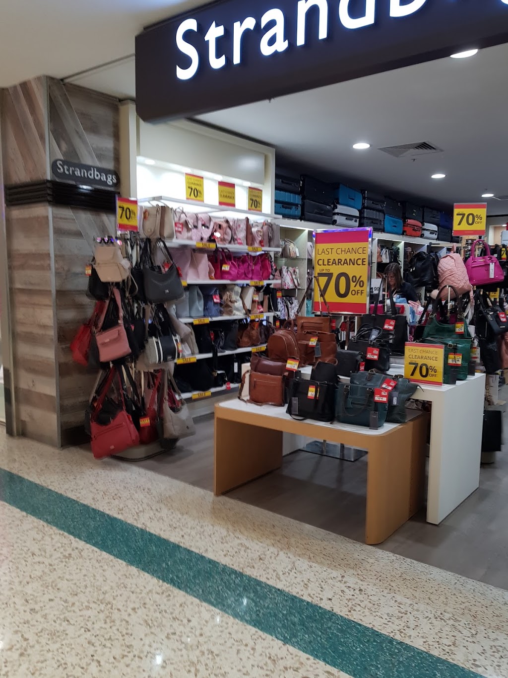 Strandbags | store | Kawana Shopping World, Shop 341a/119 Point Cartwright Dr, Buddina QLD 4575, Australia | 0754443167 OR +61 7 5444 3167