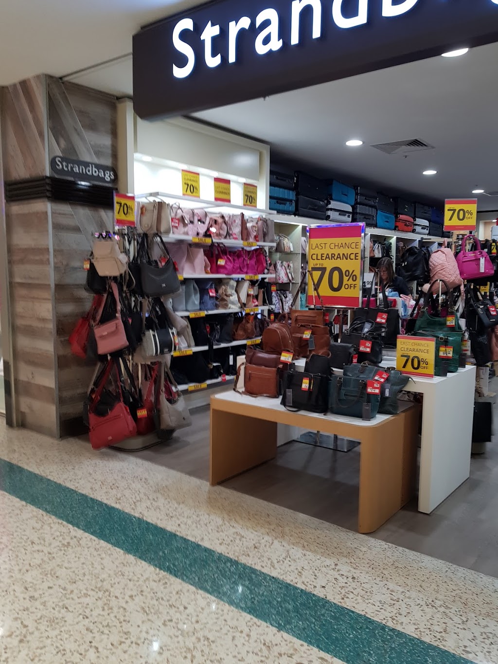 Strandbags | Kawana Shopping World, Shop 341a/119 Point Cartwright Dr, Buddina QLD 4575, Australia | Phone: (07) 5444 3167