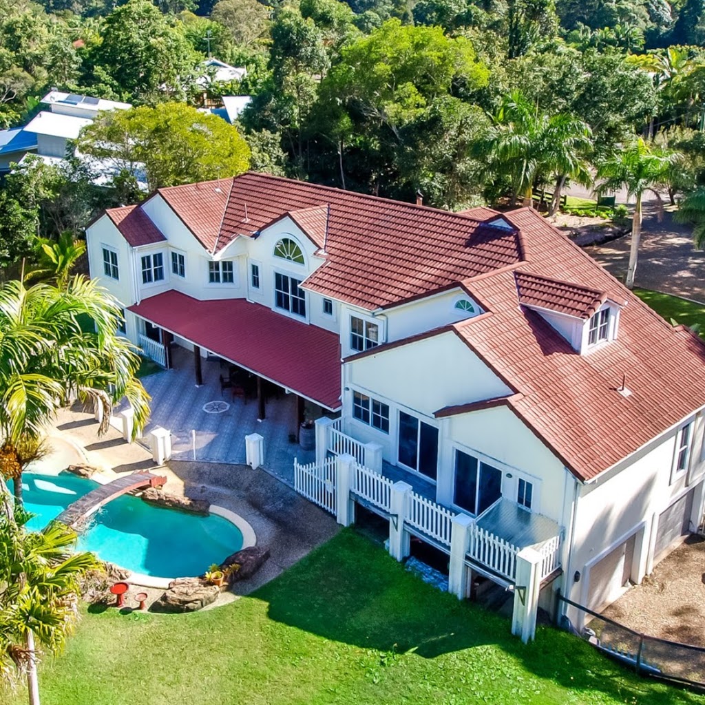 Kingfishers Manor | 24 Kimberley Ct, Doonan QLD 4562, Australia | Phone: (07) 5449 1600