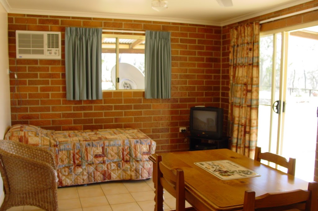 Rubyvale Motel & Holiday Units | 35 Heritage Rd, The Gemfields QLD 4702, Australia | Phone: (07) 4985 4518