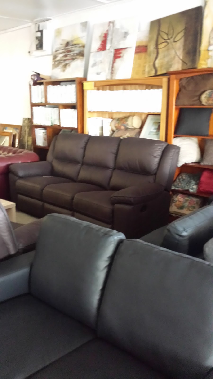 Daley Furniture Traders | furniture store | 14 Eileen St, Dalby QLD 4405, Australia | 0746624211 OR +61 7 4662 4211