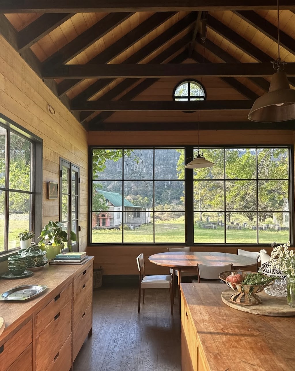 Blue Hills Luxury Farm Stay | 83 Meads Rd, Tilba Tilba NSW 2546, Australia | Phone: 0400 358 514