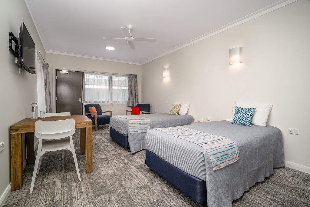 Macquarie Home Stay | lodging | 1 Tony McGrane Pl, Dubbo NSW 2830, Australia | 0268854663 OR +61 2 6885 4663