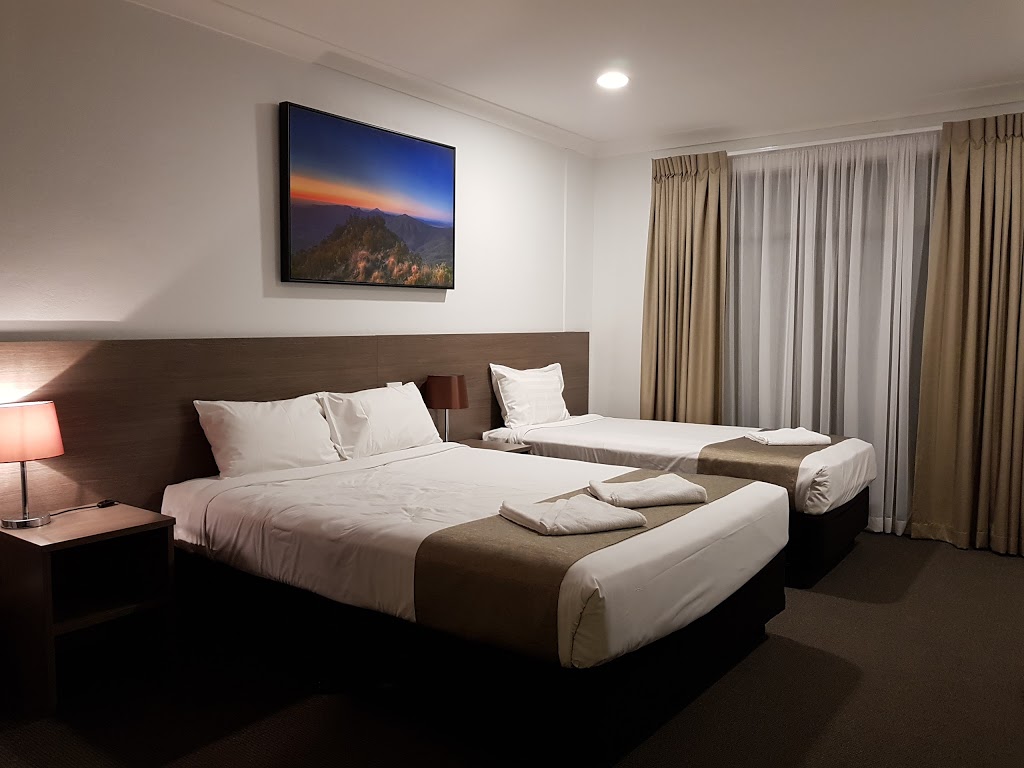 Adelong Motel Narrabri | 174 Maitland St, Narrabri NSW 2390, Australia | Phone: (02) 6792 1488