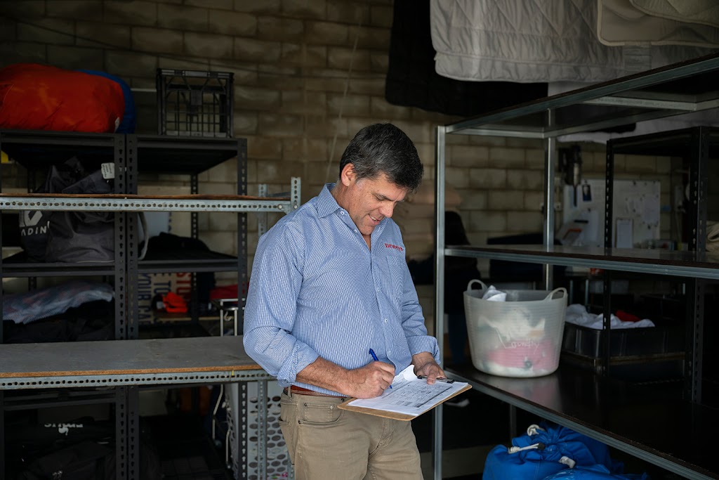 Neweys Commercial Laundry | 7 Strathgrove Way, Orange NSW 2800, Australia | Phone: (02) 6362 1814