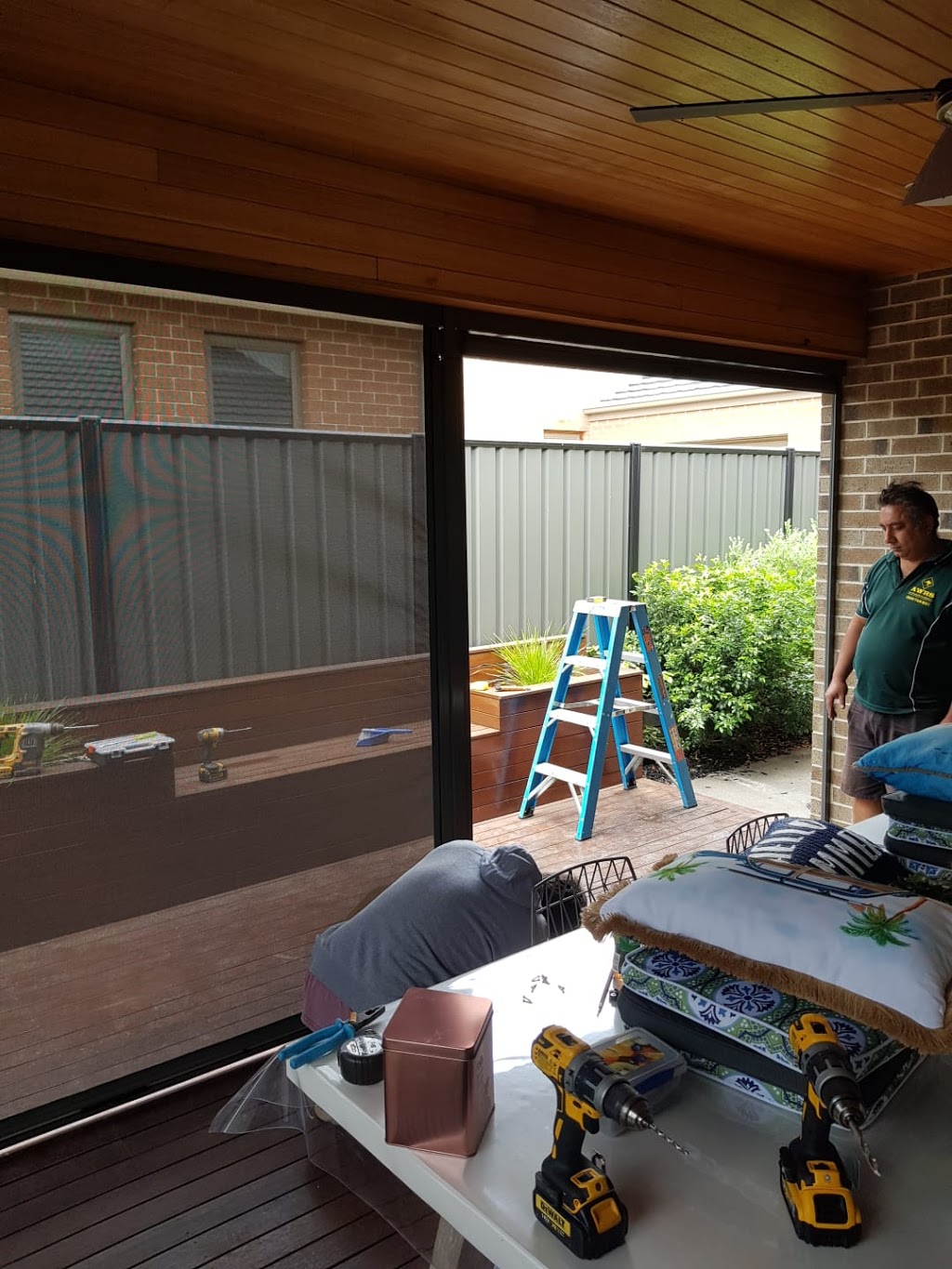 Roller Shutters | AUWRS | Security Doors | 23 Station St, Burwood VIC 3125, Australia | Phone: 1800 748 887