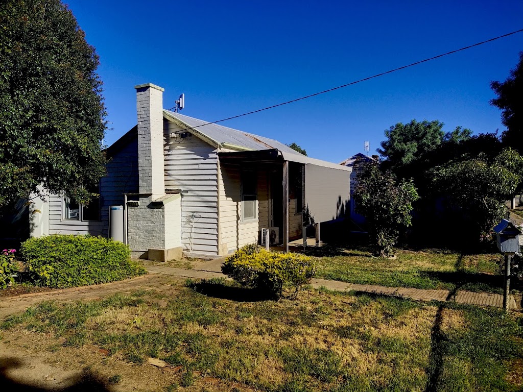 Murtoa Miners Cottage | 65 McDonald St, Murtoa VIC 3390, Australia | Phone: 0410 495 230