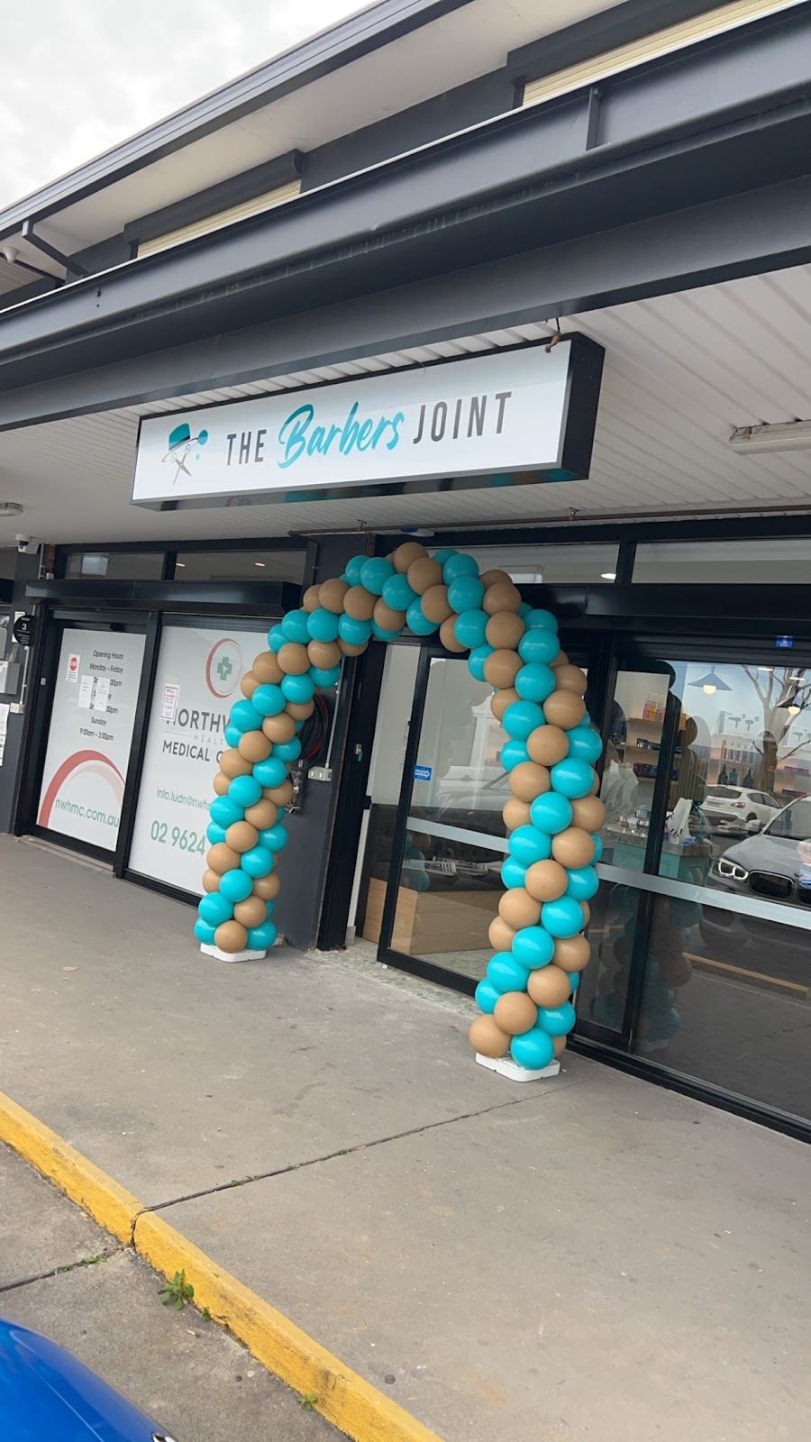 The Barbers Joint | 4/16-30 Willmington Rd, Luddenham NSW 2745, Australia | Phone: (02) 4773 4219