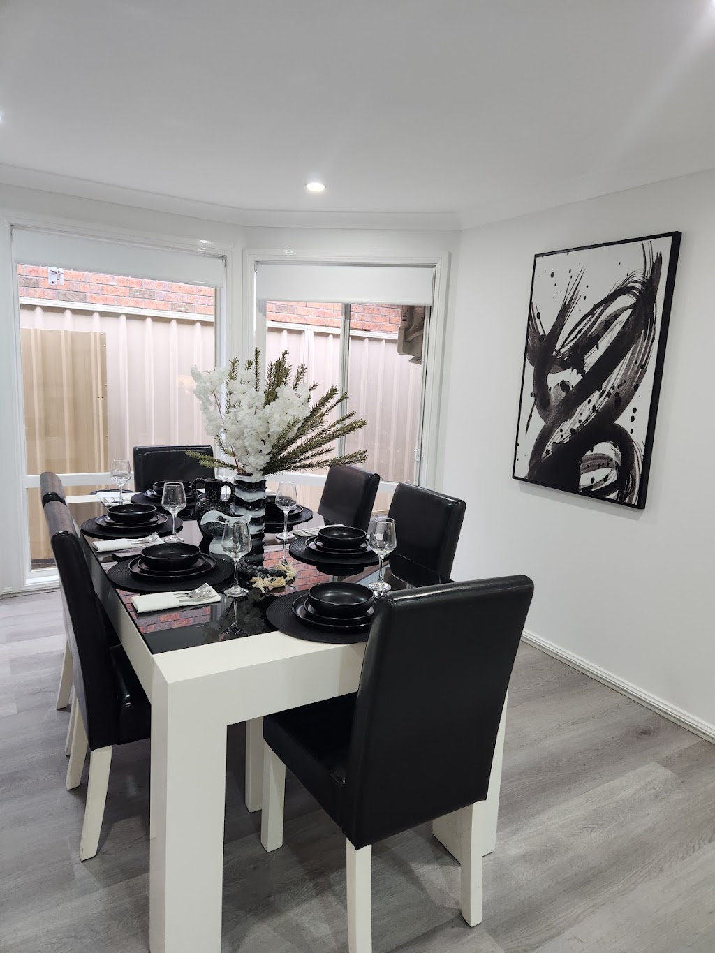 Stage it Up | 527 Freemans Reach Rd, Freemans Reach NSW 2756, Australia | Phone: 0433 929 996