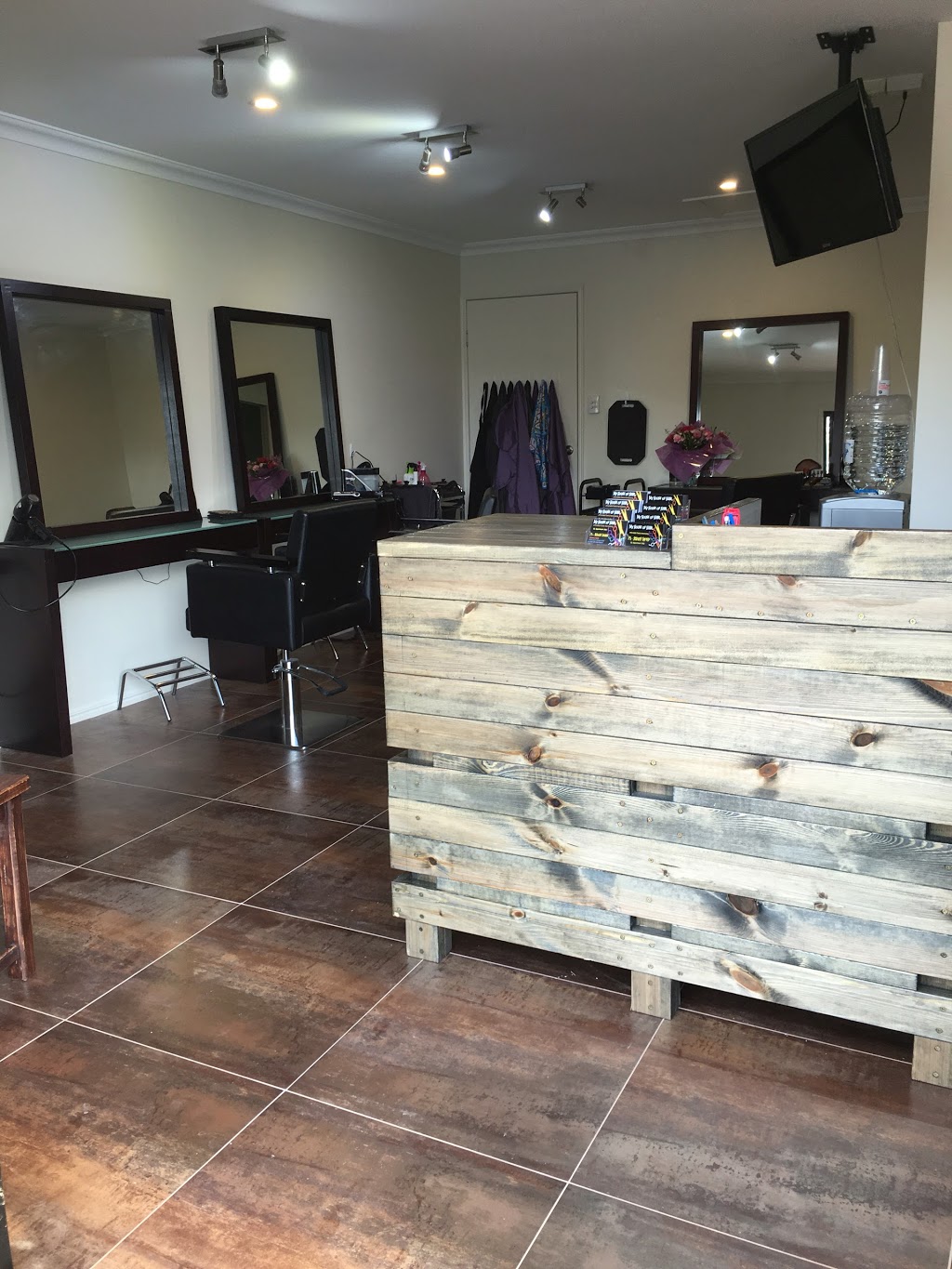 My House of Hair | 3 Boko Ct, Rothwell QLD 4022, Australia | Phone: (07) 3203 1649