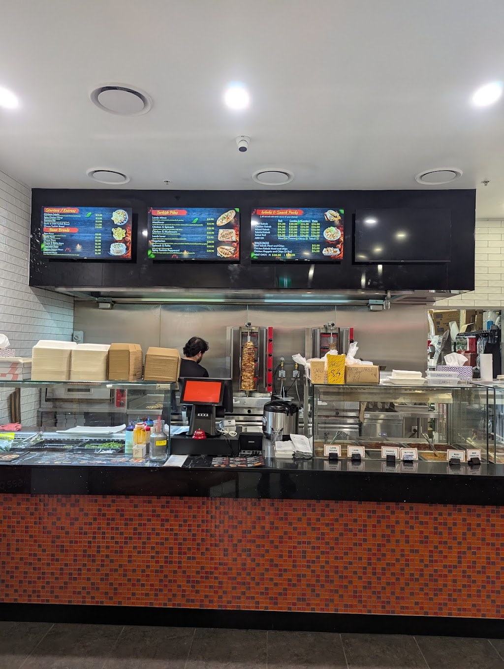 Indian Nargis & Kebab | shop 9A, 19-20, Rutherford rd, Musswellbrook Fair, Muswellbrook NSW 2333, Australia | Phone: (02) 4018 7080