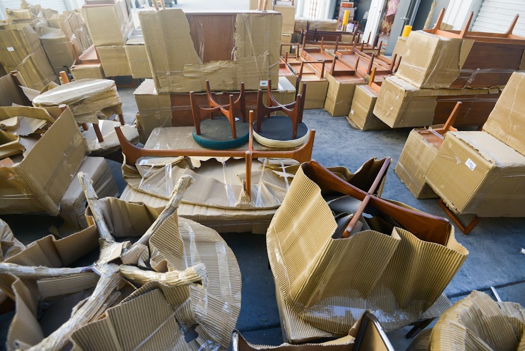 The Continuum - Mid Century Modern Furniture | 33 Orontes Cl, Sancrox NSW 2446, Australia | Phone: 0423 403 369