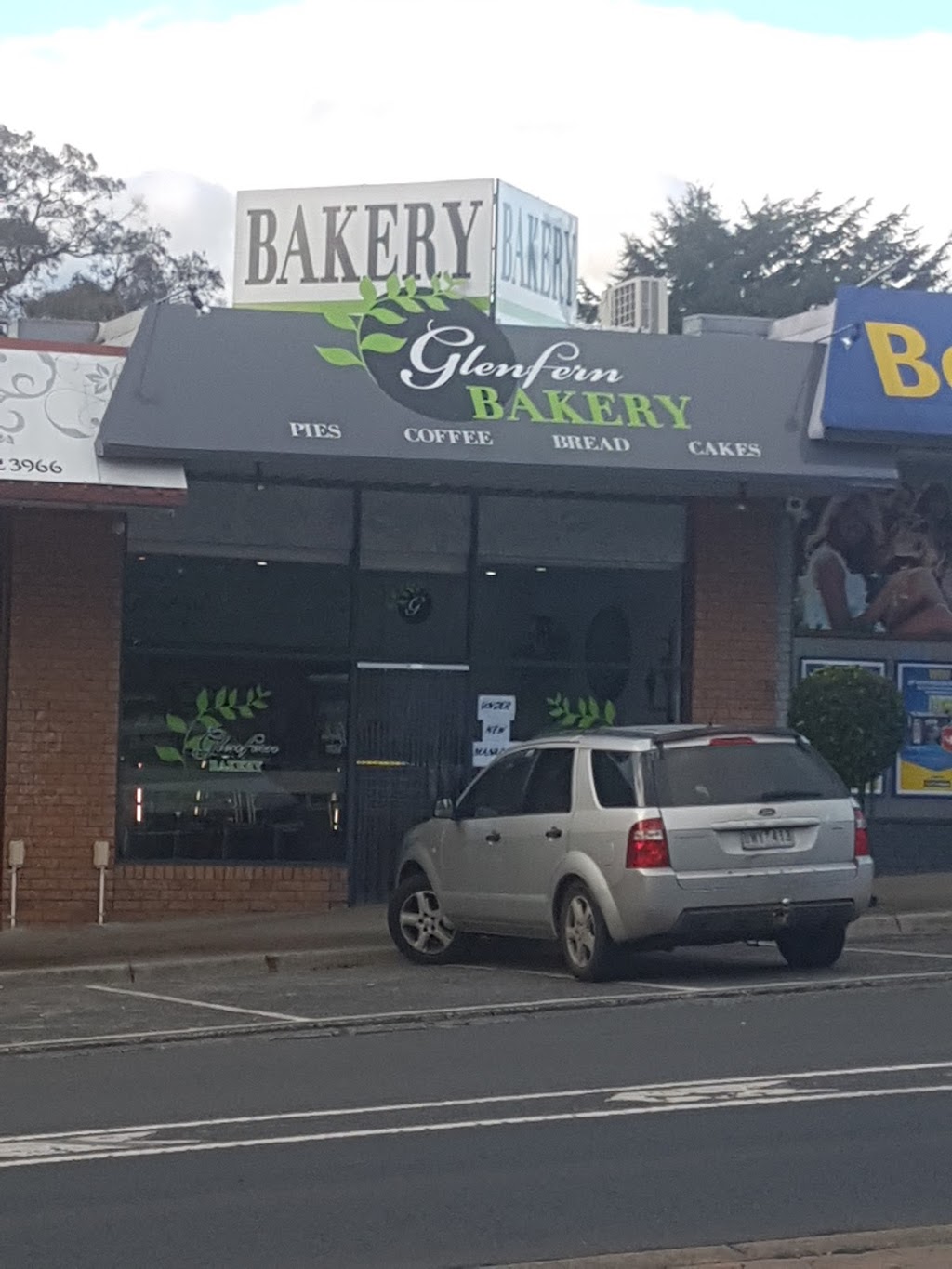 Glenfern Bakery | bakery | 4/79 Glenfern Rd, Ferntree Gully VIC 3156, Australia | 0397580022 OR +61 3 9758 0022