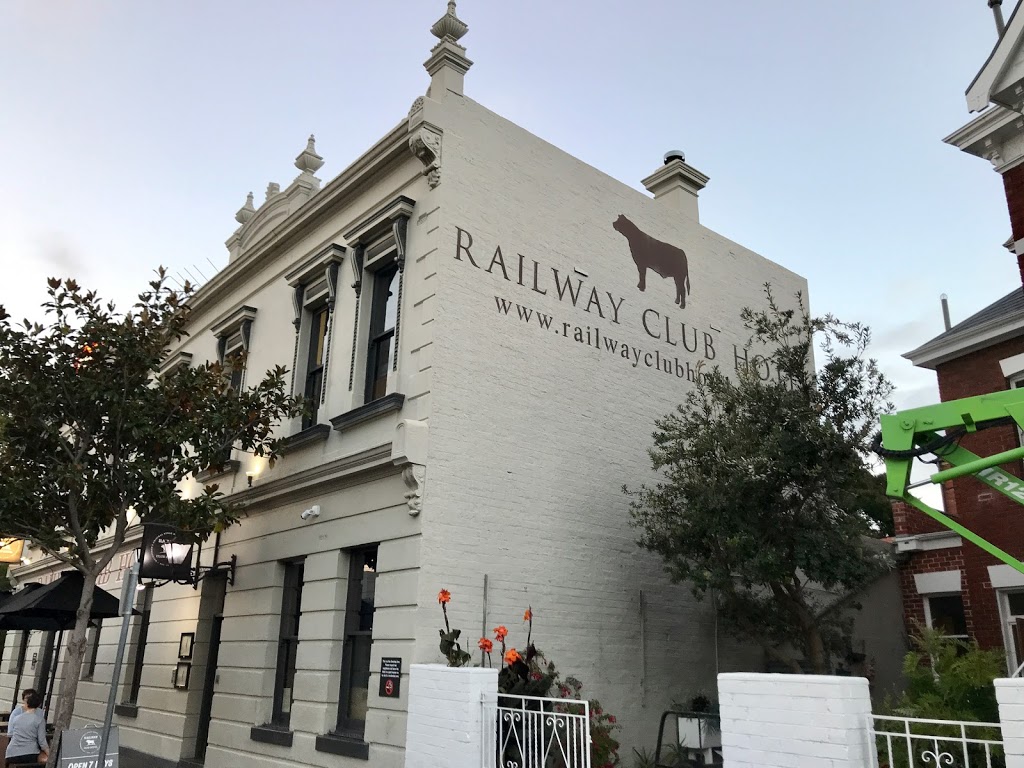 The Railway Club Hotel | restaurant | 107 Raglan St, Port Melbourne VIC 3207, Australia | 0396451661 OR +61 3 9645 1661
