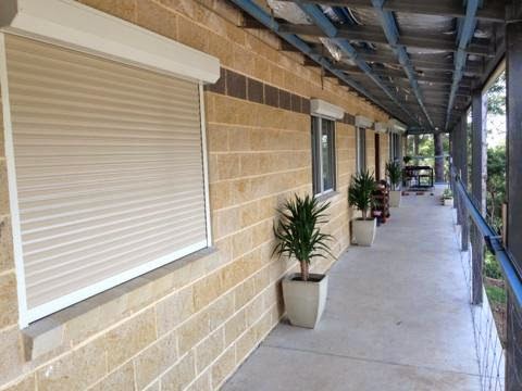 Central Coast Roller Shutters | 2/40 Greenvale Rd, Green Point NSW 2251, Australia | Phone: (02) 4362 1902