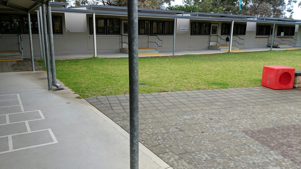 Aveley Primary School | school | 8 Bolero Rd, Aveley WA 6069, Australia | 0862965466 OR +61 8 6296 5466