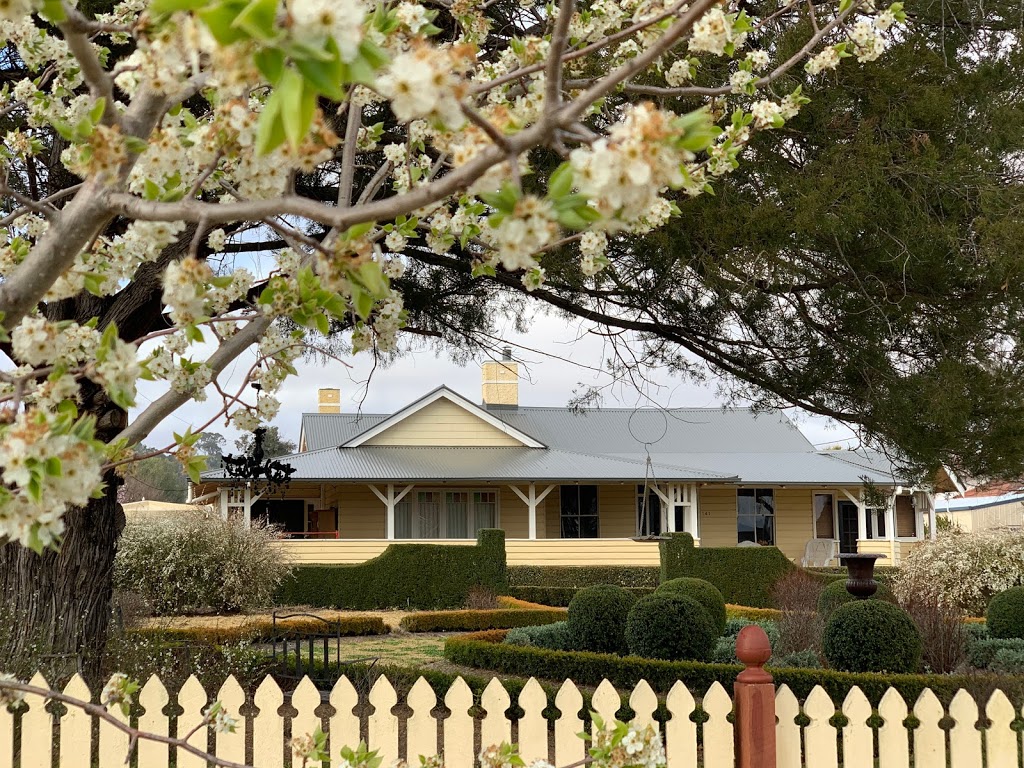 The Bungalow B&B & Ivy Leaf Chapel | 141 Miles St, Tenterfield NSW 2372, Australia | Phone: 0428 669 121