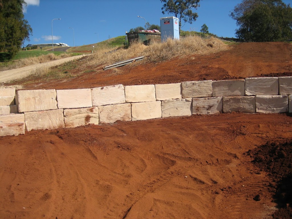 Faulkners Earthworks | general contractor | 9619 New England Hwy, Geham QLD 4352, Australia | 0438719708 OR +61 438 719 708