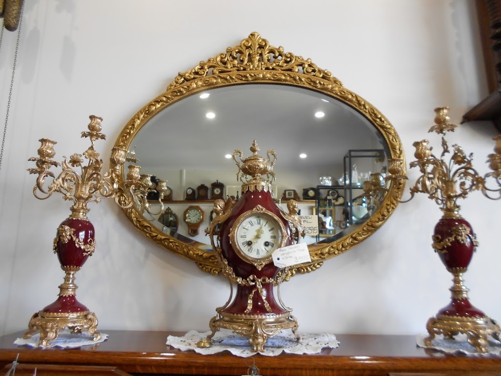 Bairnsdale Clocks & Antiques | furniture store | 10 Dalmahoy St, Bairnsdale VIC 3875, Australia | 0351526962 OR +61 3 5152 6962