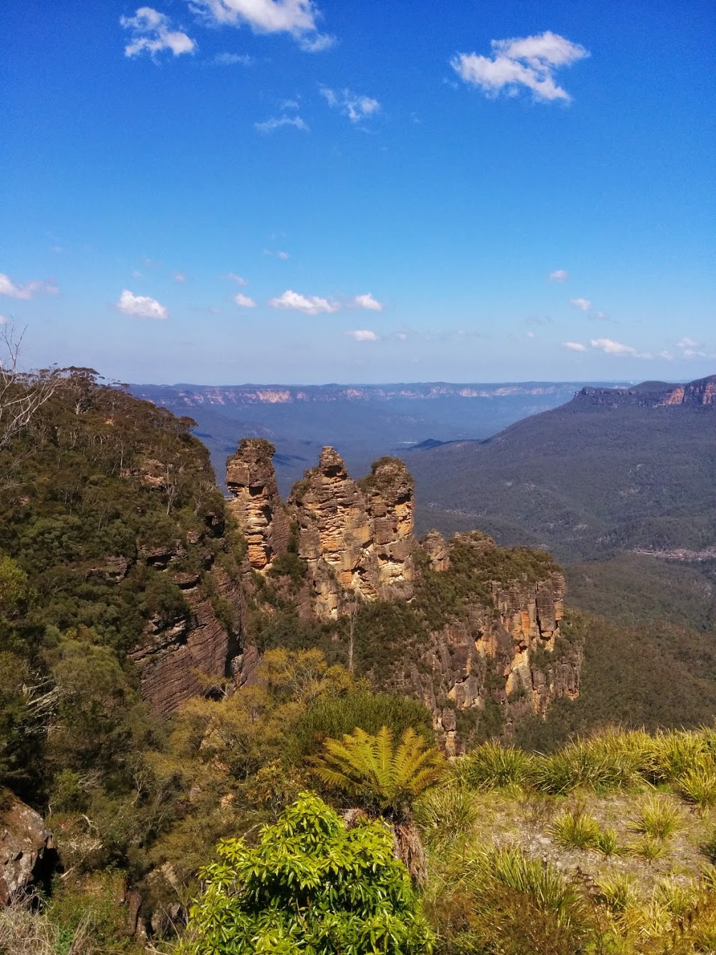3 Sisters Blue Mountains Cottage | 30 Echo Point Rd, Katoomba NSW 2780, Australia