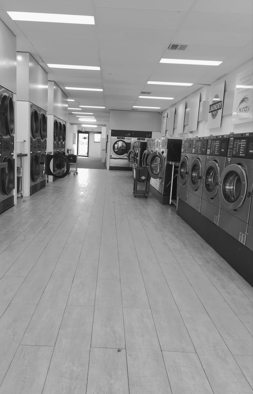 Chelsea Coin Laundry | 454 Nepean Hwy, Chelsea VIC 3196, Australia | Phone: (03) 9773 8880