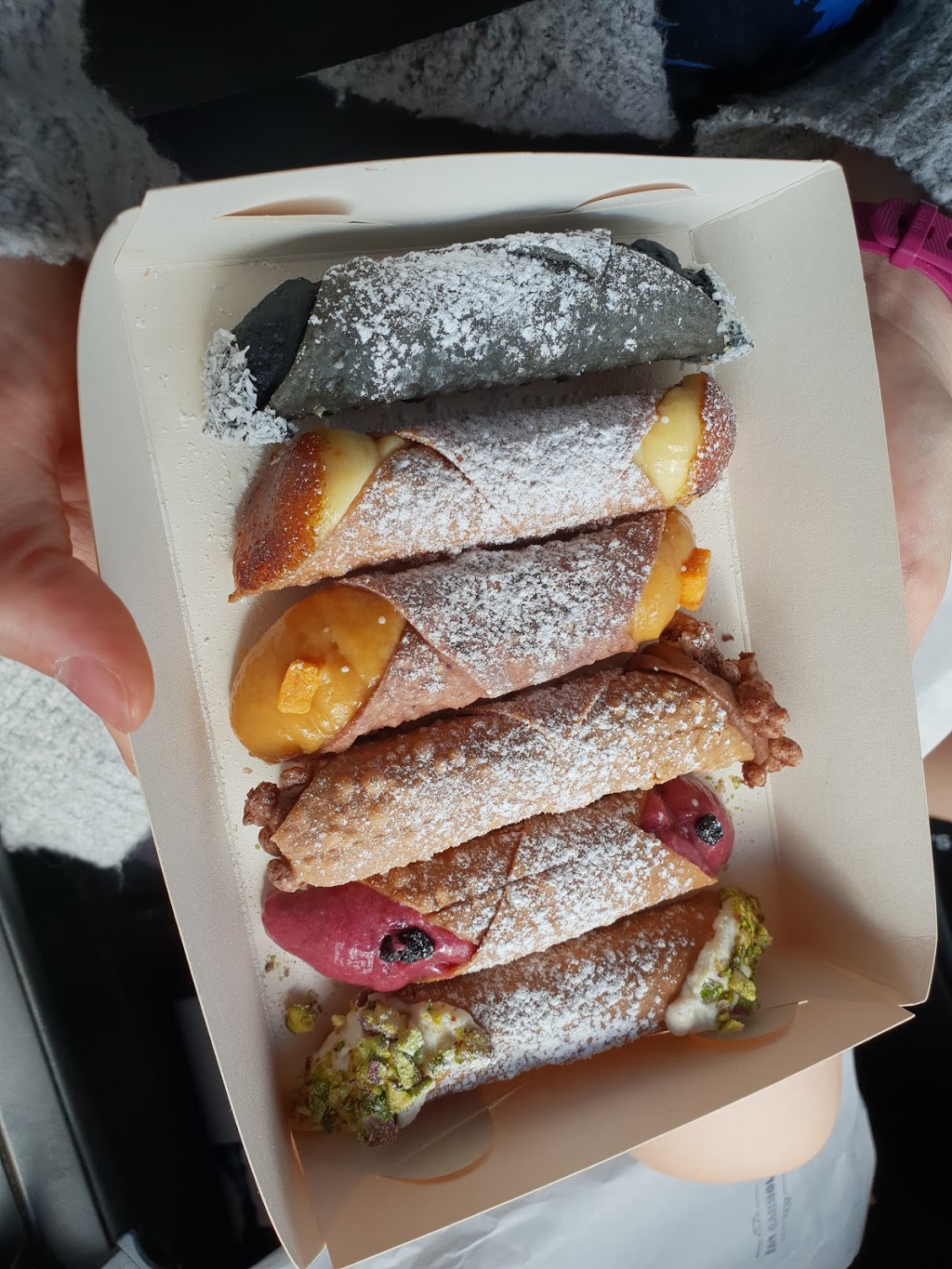 EAT CANNOLI | 132 Wood St, Preston VIC 3072, Australia | Phone: 0411 968 587