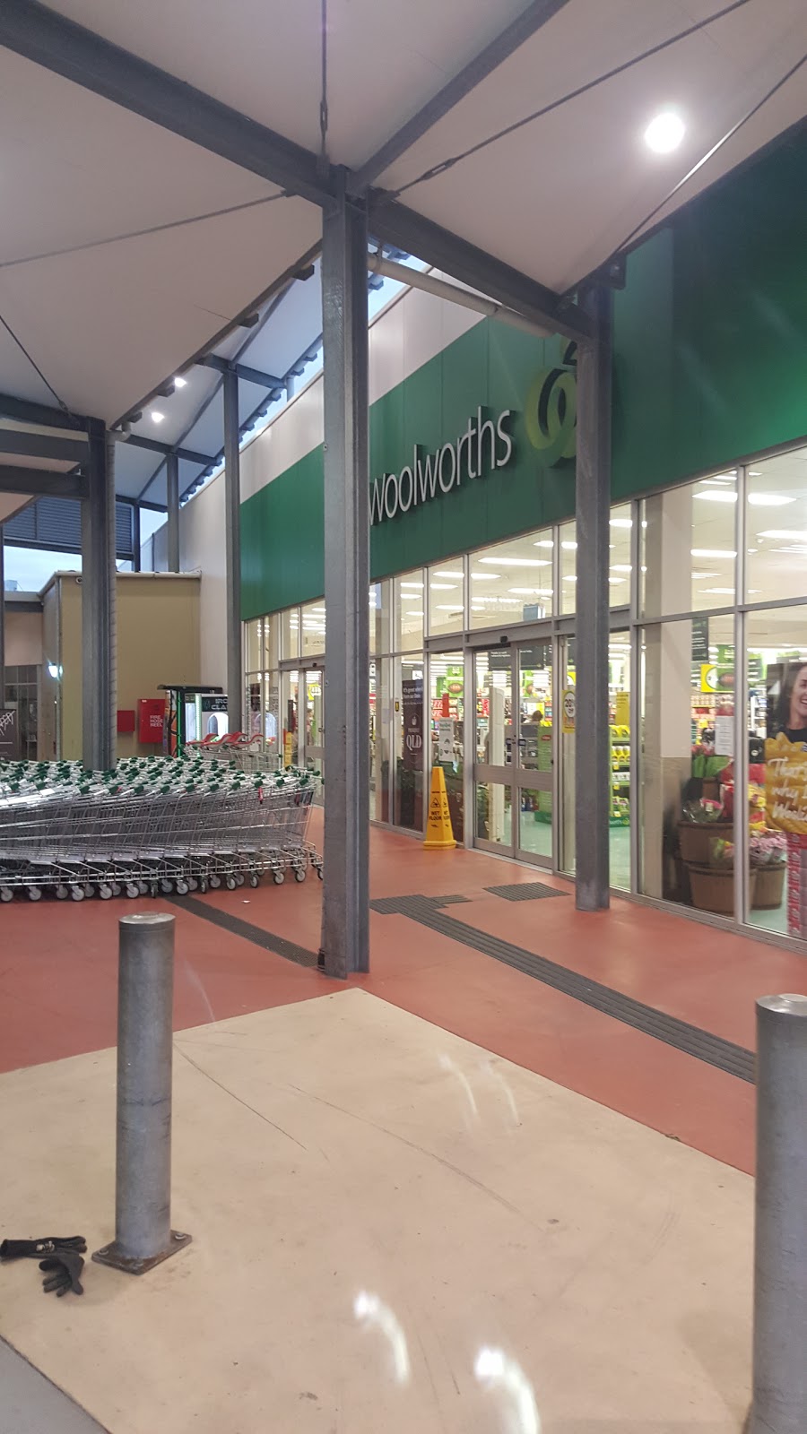 Woolworths Banksia Beach | Botany Cres, Banksia Beach QLD 4507, Australia | Phone: (07) 3410 5003