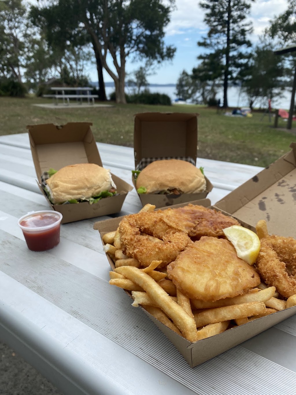 The Fishermans Chip | 238 Watkins Rd, Wangi Wangi NSW 2267, Australia | Phone: (02) 4075 8625