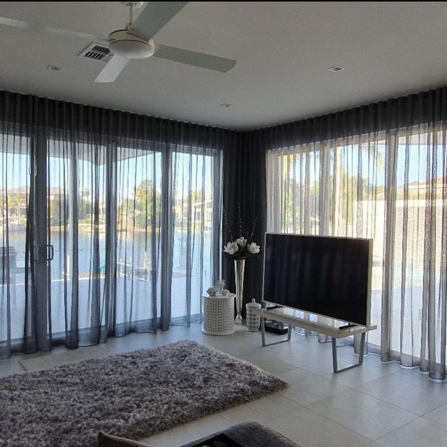 SR awnings & Blinds | home goods store | 120A Eumundi Noosa Rd, Noosaville QLD 4566, Australia | 0754405635 OR +61 7 5440 5635