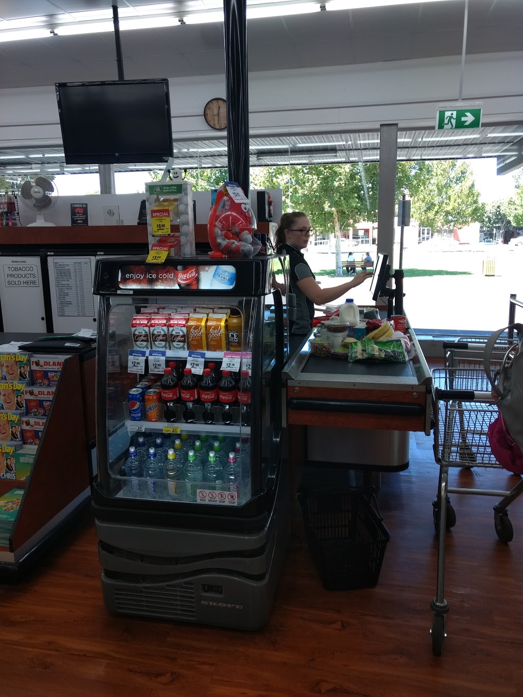 Naracoorte Foodland at Carters Retail | supermarket | 63 Ormerod St, Naracoorte SA 5271, Australia | 0887622500 OR +61 8 8762 2500