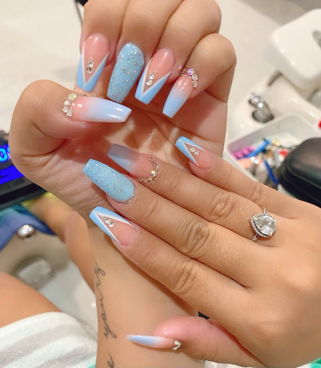 Lovely Nails Station | Unit 4/8 Walters St, Lowood QLD 4311, Australia | Phone: 0411 123 979