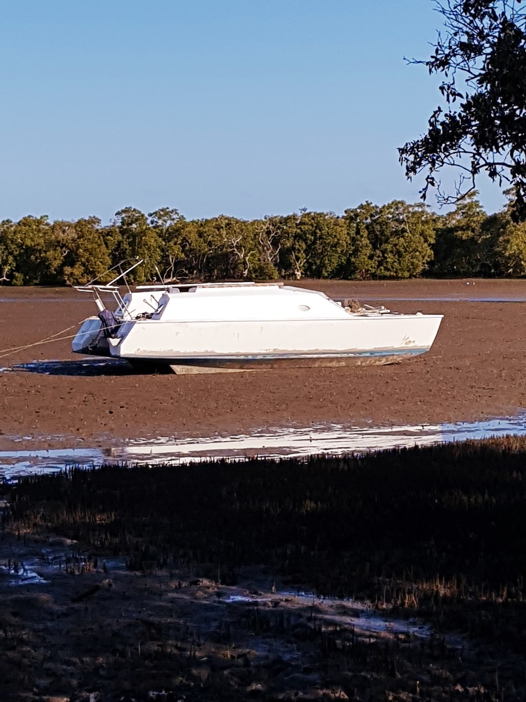 Queen Victoria Boat Ramp | park | 833 Esplanade, Lota QLD 4179, Australia