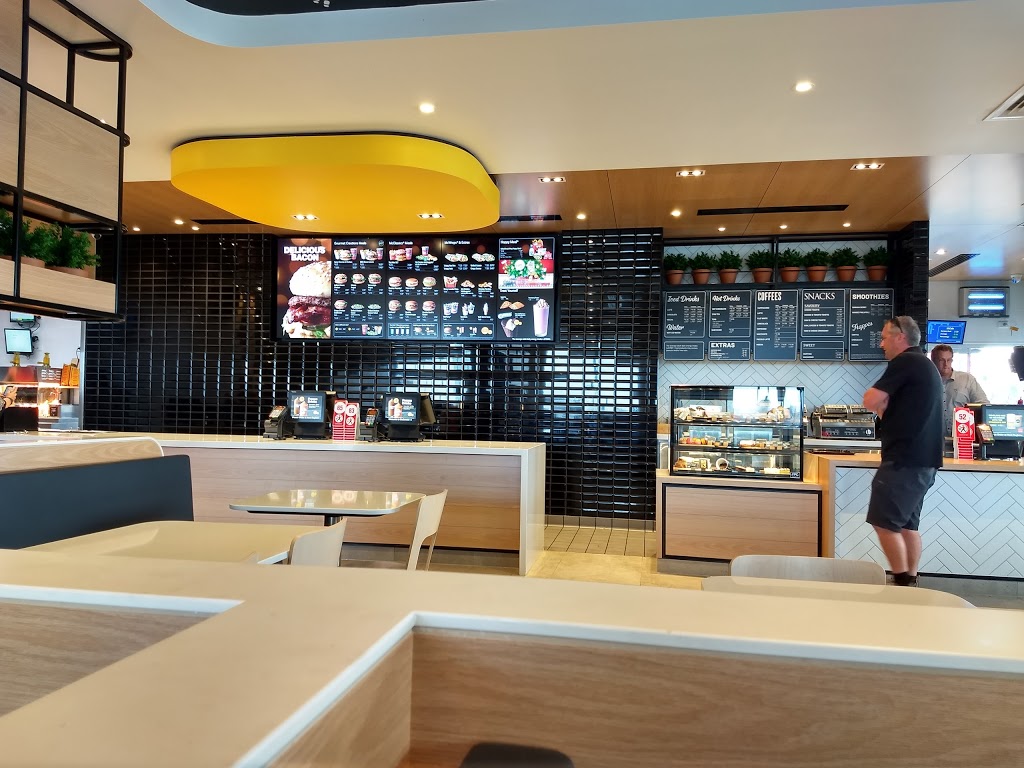 McDonalds Warralily | 722 Barwon Heads Rd, Armstrong Creek VIC 3217, Australia | Phone: 0455 341 419